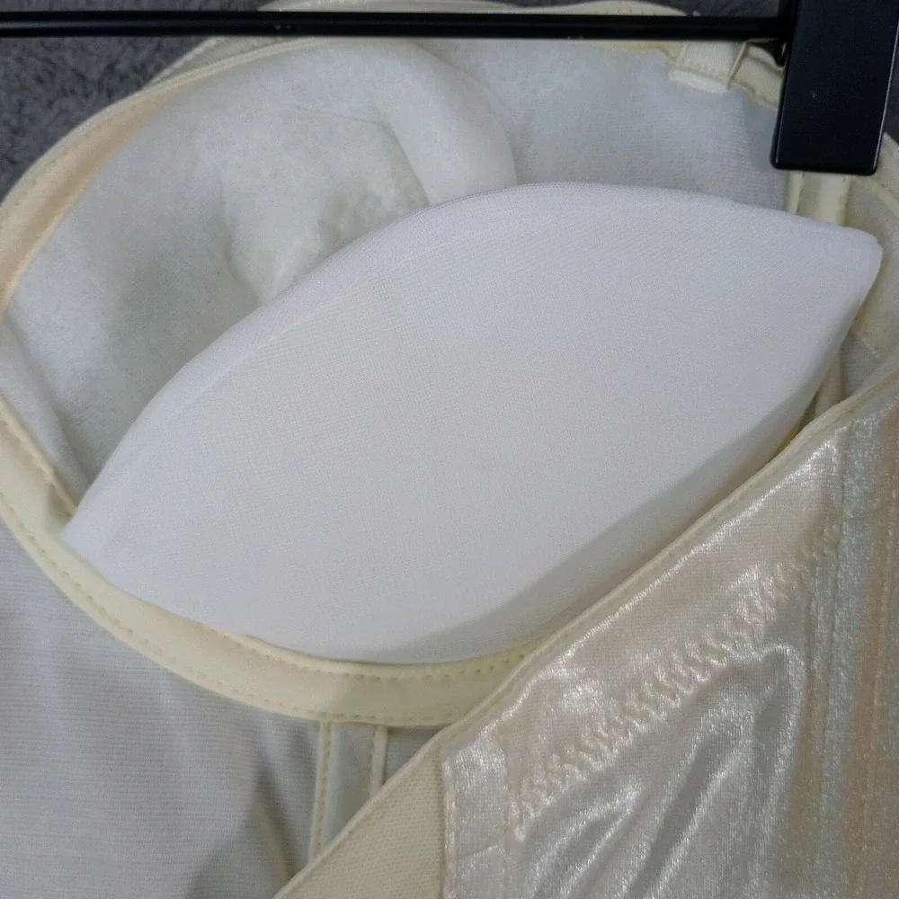 Vtg NOS Corset Bustier With Garters Ivory‎ Empire Intimates Sexy Boudoir 34A